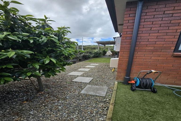 Photo of property in 44 Bight Road, Long Bay, Auckland, 0630