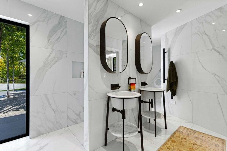 Photo of property in Butel Park, 15 Essex Avenue, Arrowtown, 9302