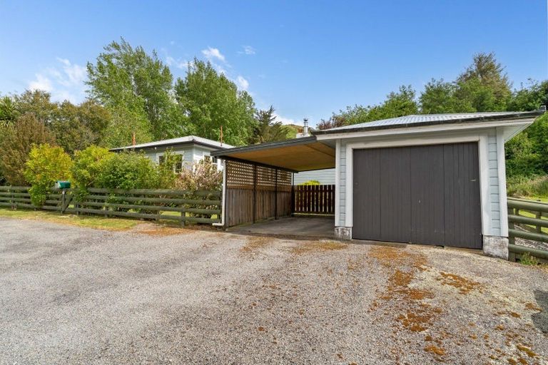 Photo of property in 14 Blackhill Road, Tinui, 5894