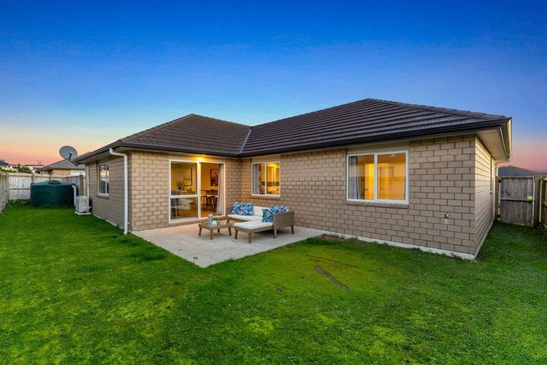 Photo of property in 35 Okawa Avenue, Papakura, 2110