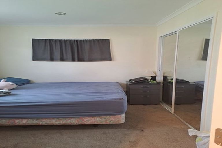 Photo of property in 668 Pakuranga Road, Howick, Auckland, 2010