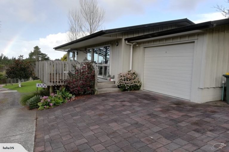 Photo of property in 2065a East Coast Road, Stillwater, Silverdale, 0993