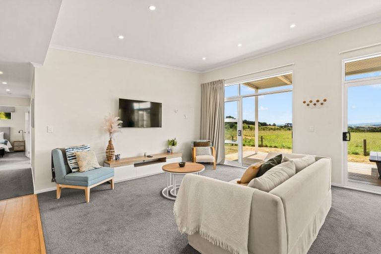 Photo of property in 117e Ruakokoputuna Road, Ruakokoputuna, Martinborough, 5781