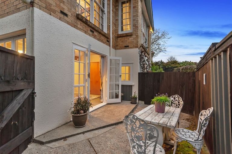 Photo of property in 2 Corrin Street, Melville, Hamilton, 3206