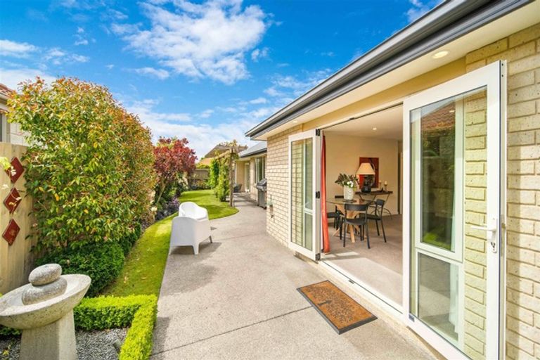 Photo of property in 7 Oratia Grove, Northwood, Christchurch, 8051