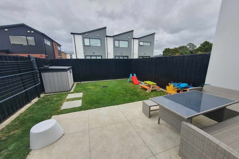 Photo of property in 4 Gloaming Lane, Wallaceville, Upper Hutt, 5018