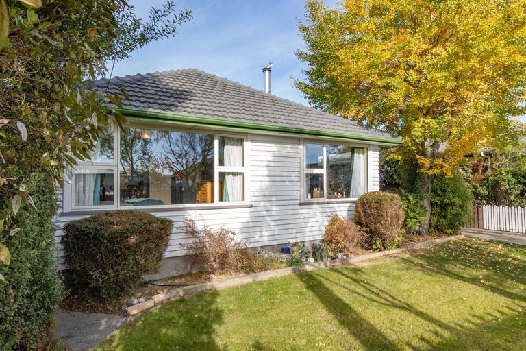 Photo of property in 72 Wingate Street, Redwood, Christchurch, 8051