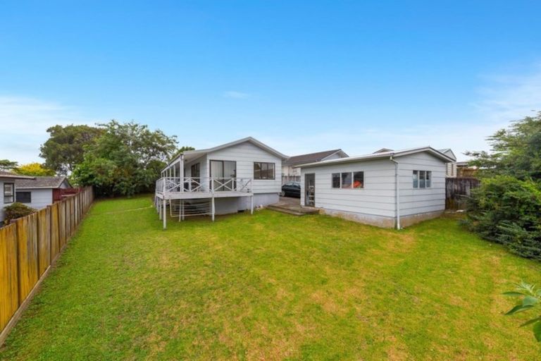 Photo of property in 29 Greenstone Place, Clover Park, Auckland, 2019