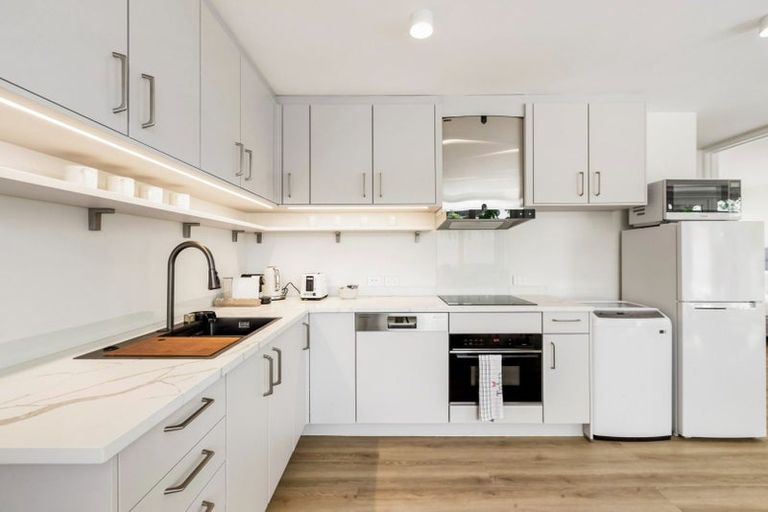 Photo of property in 1/12 Argo Drive, Half Moon Bay, Auckland, 2012