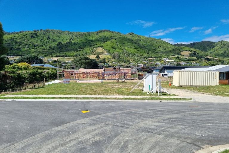Photo of property in 49 Matenga Street, Waikanae, 5036