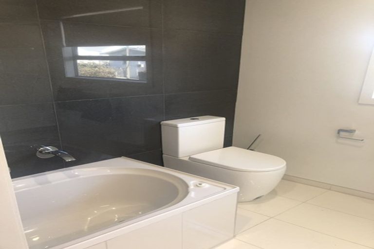 Photo of property in 33 Stoneyhurst Street, St Albans, Christchurch, 8014