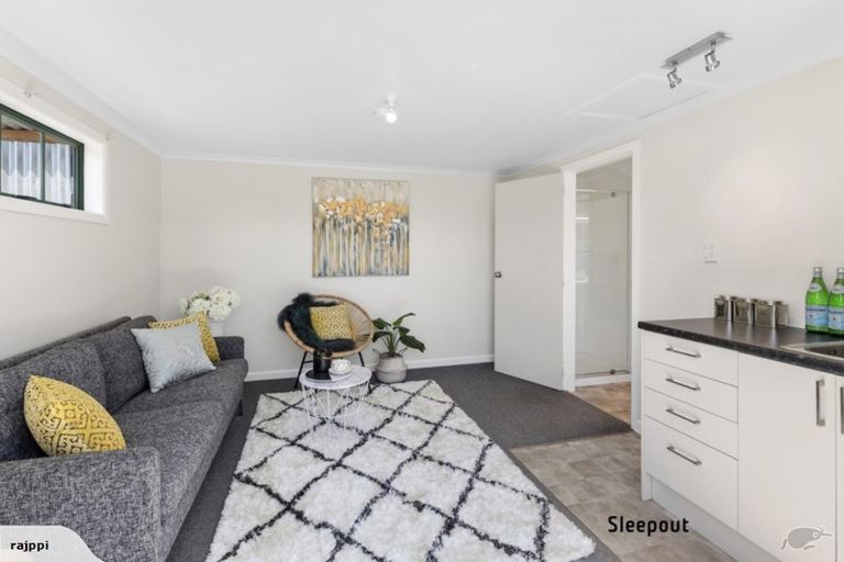 Photo of property in 18 Richmond Street, Petone, Lower Hutt, 5012