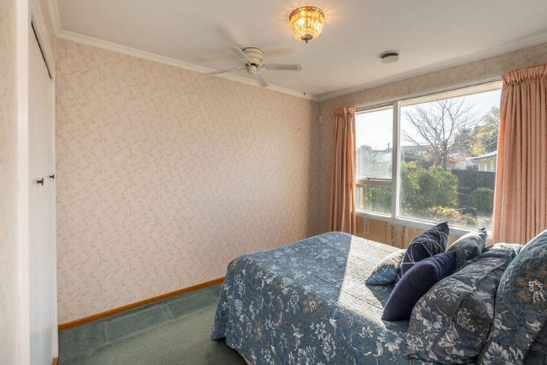 Photo of property in 2/16 Oldham Crescent, Halswell, Christchurch, 8025