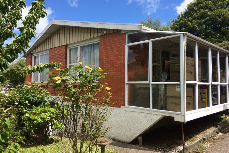 Photo of property in 42 Glenpark Avenue, Mornington, Dunedin, 9011