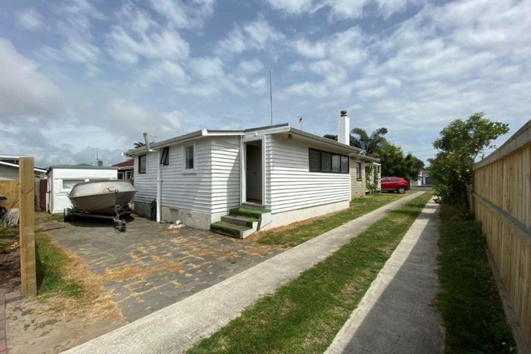 Photo of property in 14 Tui Street, Mount Maunganui, 3116