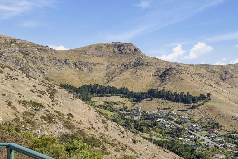 Photo of property in 18 Rockview Place, Mount Pleasant, Christchurch, 8081