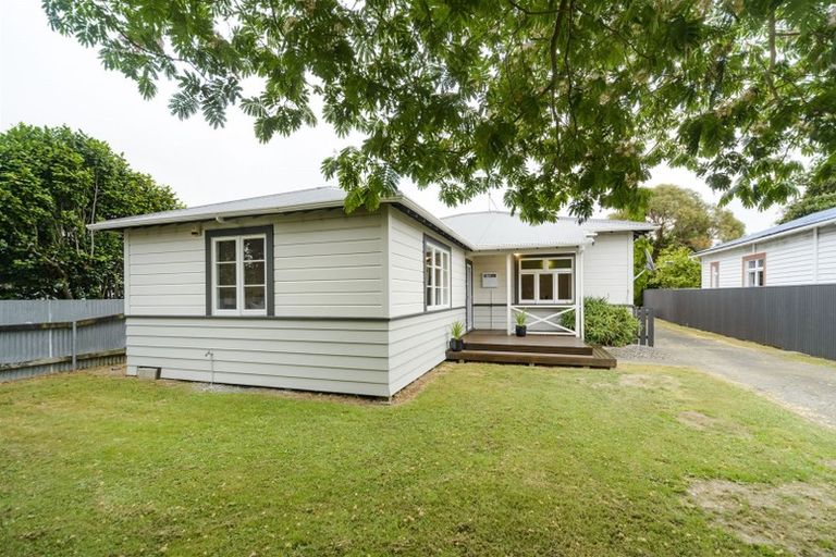 Photo of property in 30 Lyndhurst Street, Takaro, Palmerston North, 4412