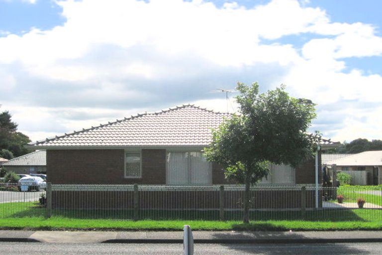 Photo of property in Kessel Way, 21/379 Swanson Road, Ranui, Auckland, 0612