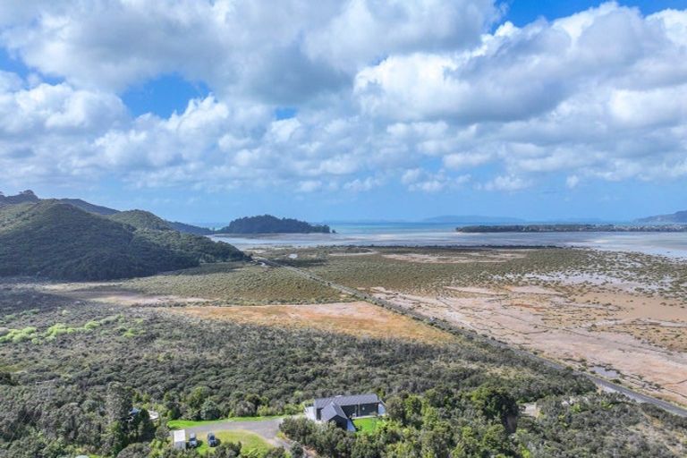 Photo of property in 13 Kaipapaka Row, Te Rerenga, Coromandel, 3582