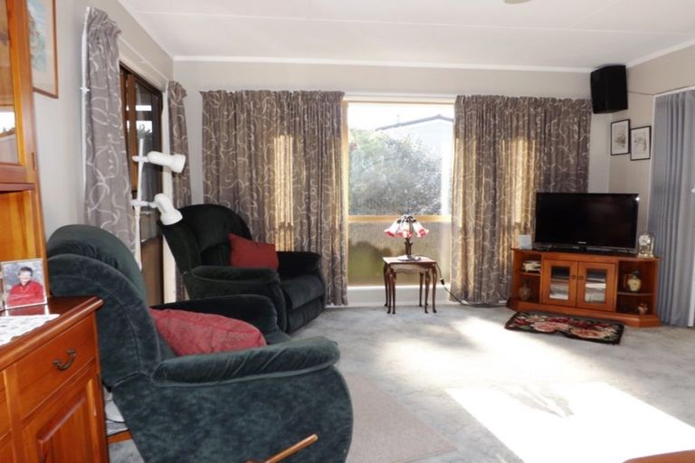 Photo of property in 10 Te Kama Street, Levin, 5510