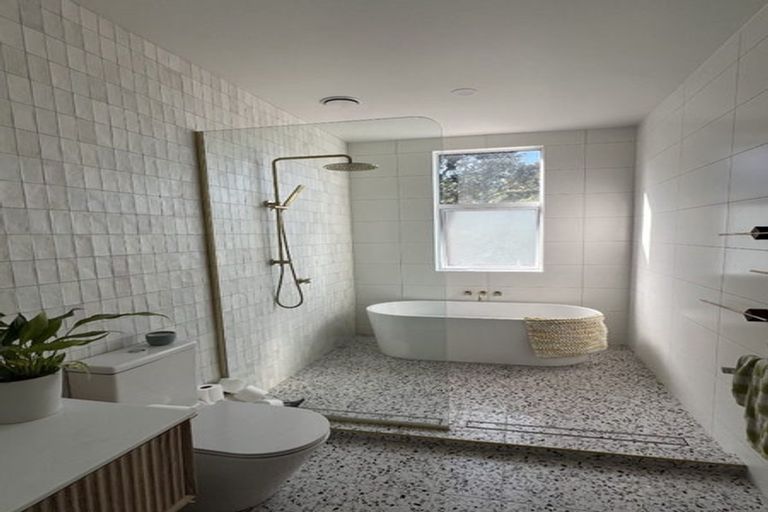 Photo of property in 109 Clemow Road, Fitzroy, New Plymouth, 4312