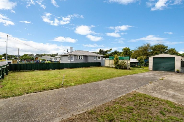 Photo of property in 2 Huntly Street, Foxton, 4814