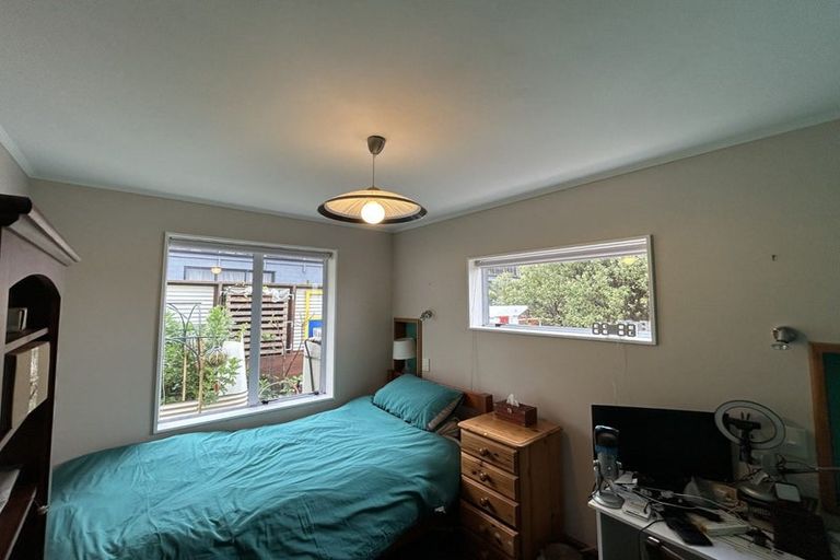 Photo of property in 49 Kakariki Grove, Waikanae, 5036