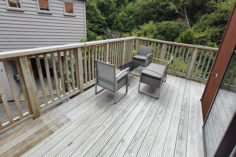 Photo of property in 8 Silverstream Road, Crofton Downs, Wellington, 6035