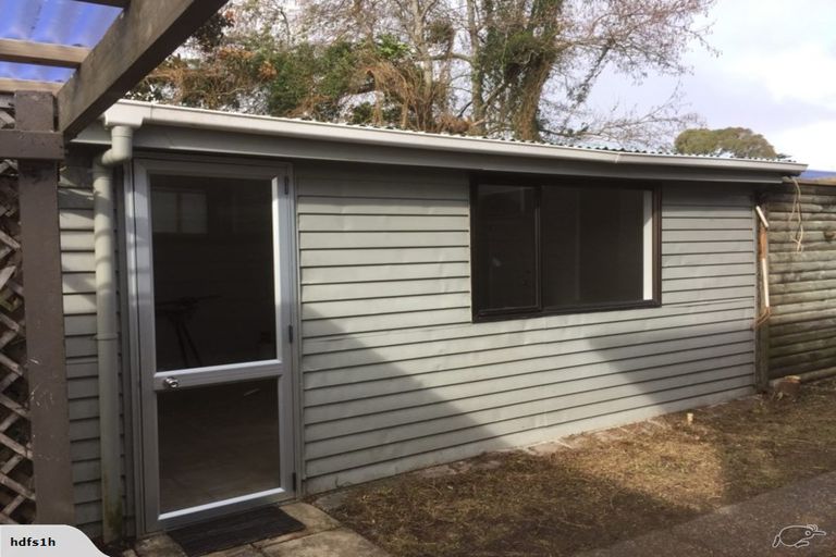 Photo of property in 7 Poinsettia Place, Henderson, Auckland, 0610