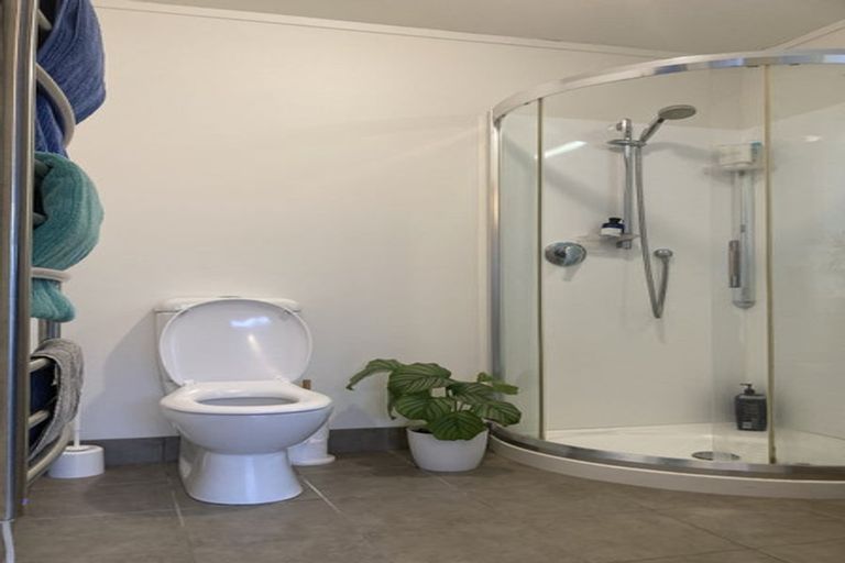 Photo of property in 2 Gowrie Street, Brooklyn, Wellington, 6021