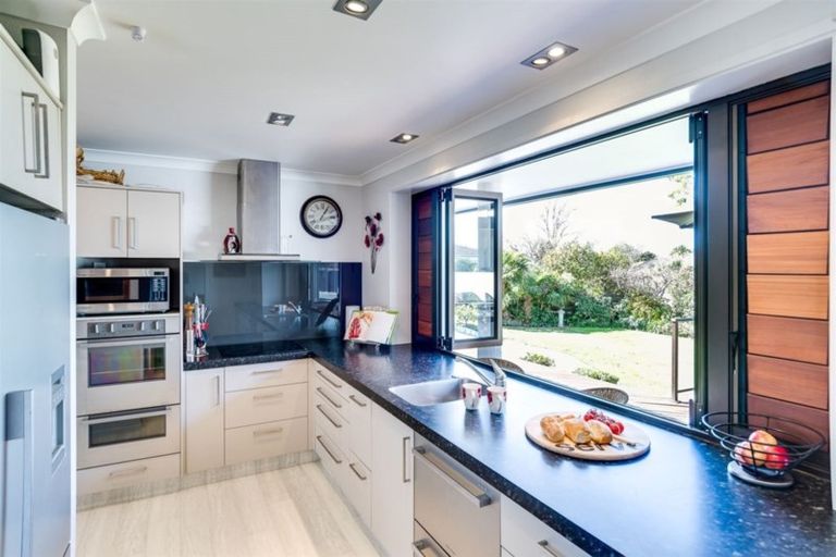 Photo of property in 35 Moorhouse Street, Taradale, Napier, 4112