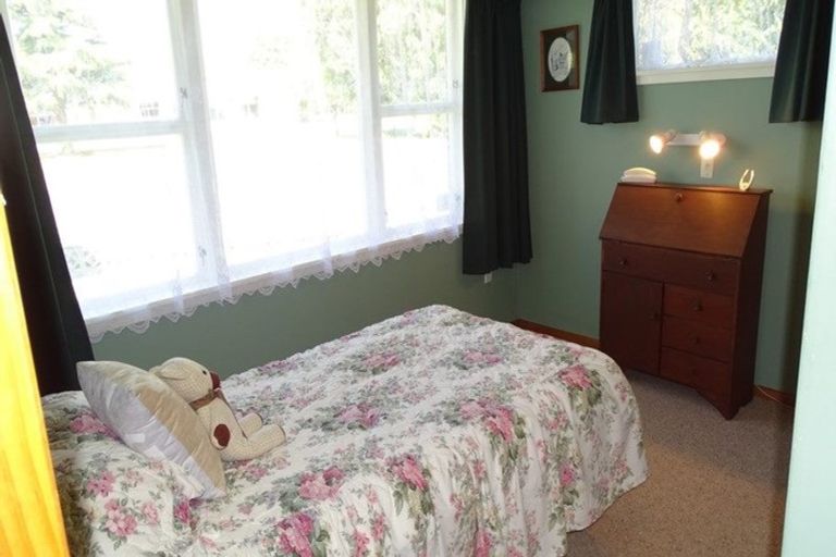 Photo of property in 18 Matai Street, Levin, 5510