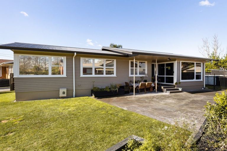 Photo of property in 70 Mears Road, St Andrews, Hamilton, 3200
