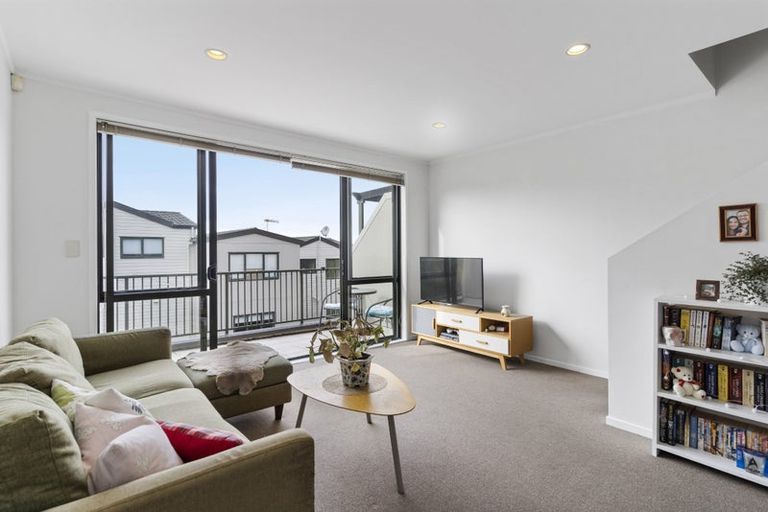 Photo of property in 13/8 Flynn Street, Birkdale, Auckland, 0626