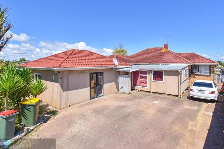 Photo of property in 1/35 Great South Road, Manurewa, Auckland, 2102