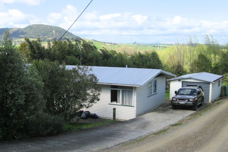 Photo of property in 11 Bickerstaffe Road, Maungaturoto, 0520