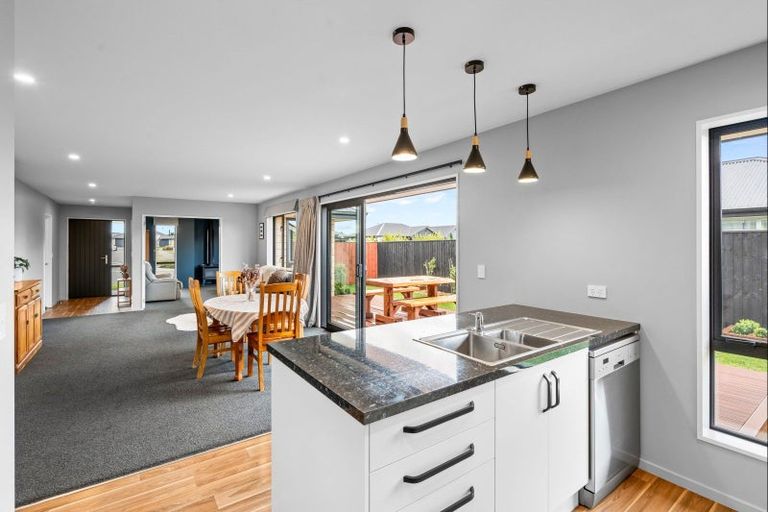 Photo of property in 8 Sandhurst Drive, Rolleston, 7615