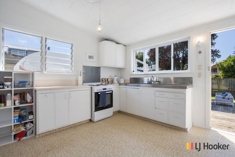 Photo of property in 18 Marine Avenue, Waihi Beach, 3611