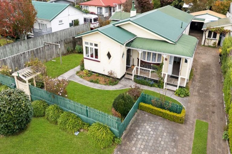 Photo of property in 10 Corlett Street, Utuhina, Rotorua, 3015