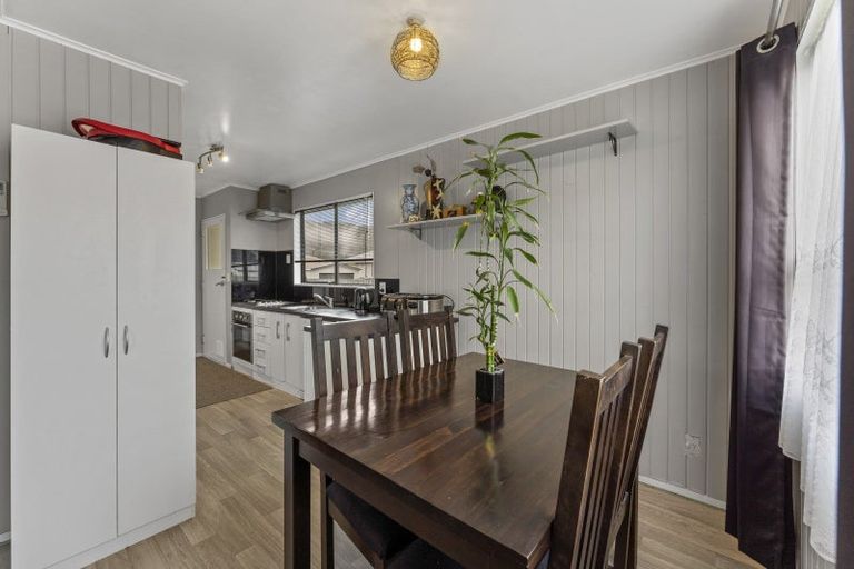 Photo of property in 318 Wellington Road, Wainuiomata, Lower Hutt, 5014