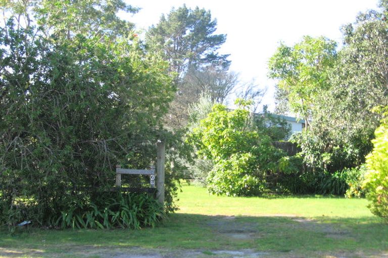 Photo of property in 63 Riverview Road, Cooks Beach, Whitianga, 3591