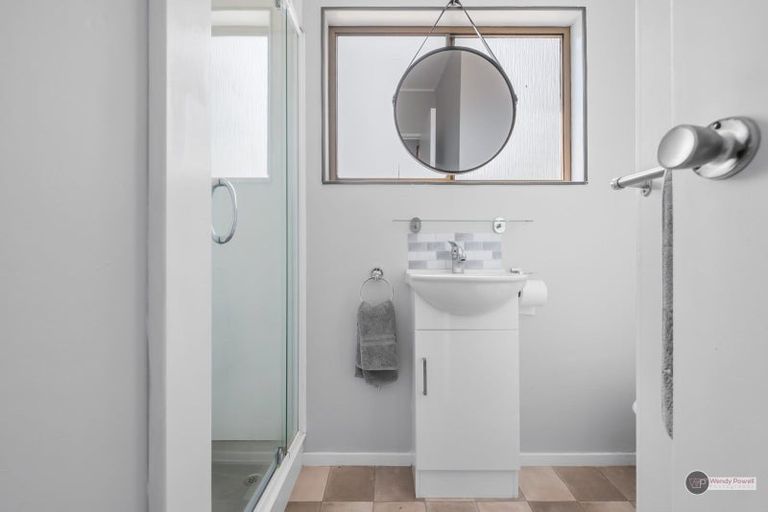 Photo of property in 33a Cleary Street, Waterloo, Lower Hutt, 5011