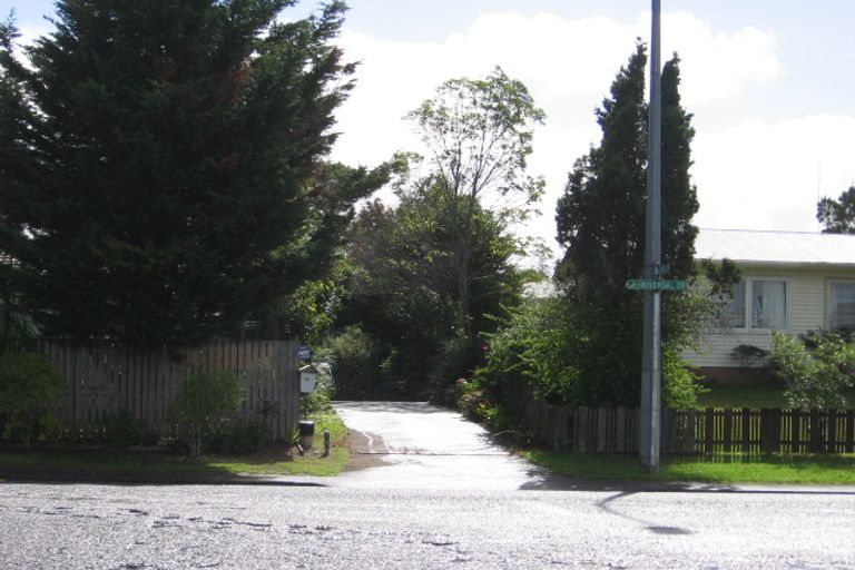 Photo of property in 48 Universal Drive, Henderson, Auckland, 0610