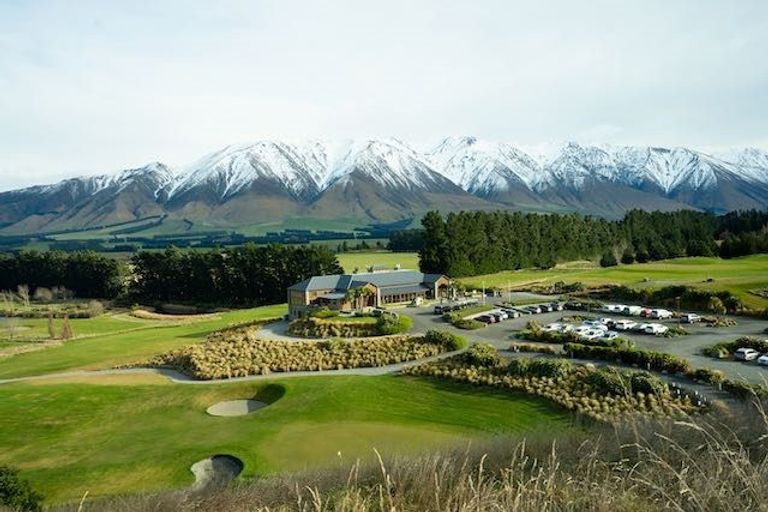 Photo of property in 623 Coleridge Road, Windwhistle, Hororata, 7572