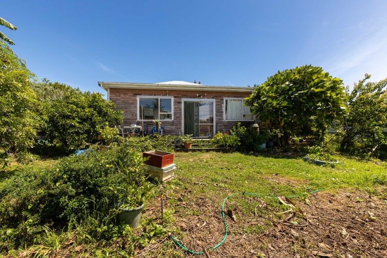 Photo of property in 82 Domett Street, Waitara, 4320