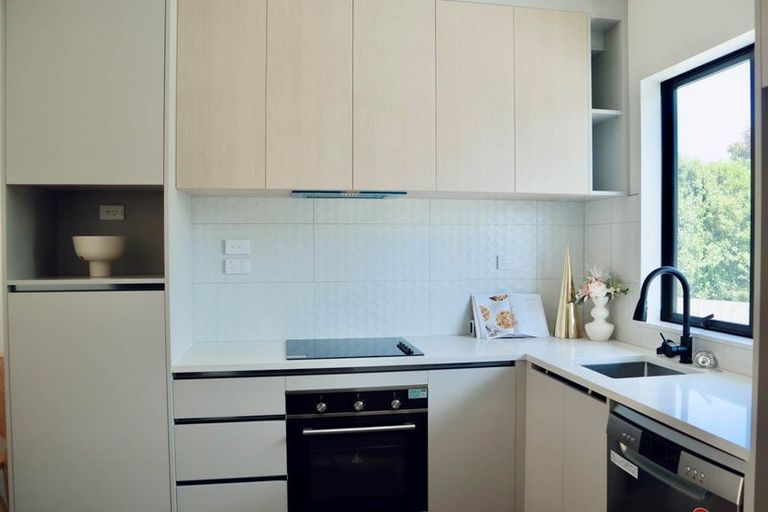 Photo of property in 3/442 Old Te Atatu Road, Te Atatu Peninsula, Auckland, 0610