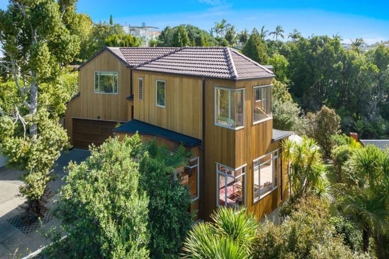 Photo of property in 3/56 Castor Bay Road, Castor Bay, Auckland, 0620