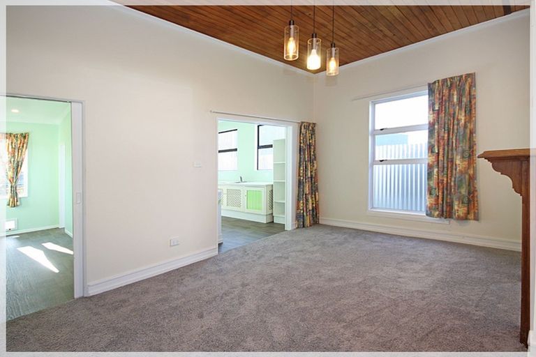 Photo of property in 3 Cook Street, Foxton, 4814