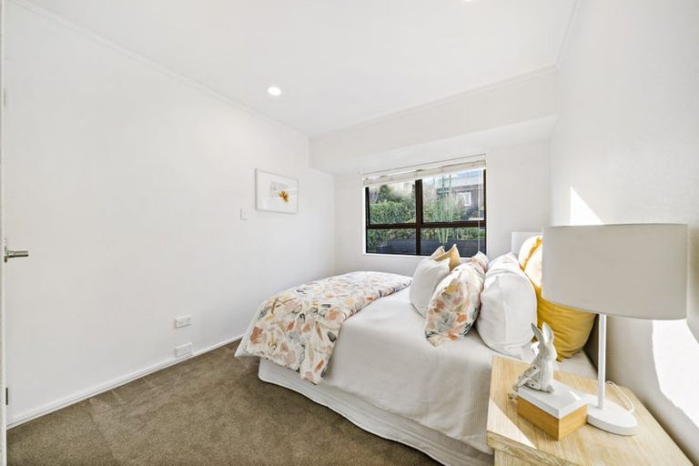 Photo of property in 86 Hebron Road, Waiake, Auckland, 0630