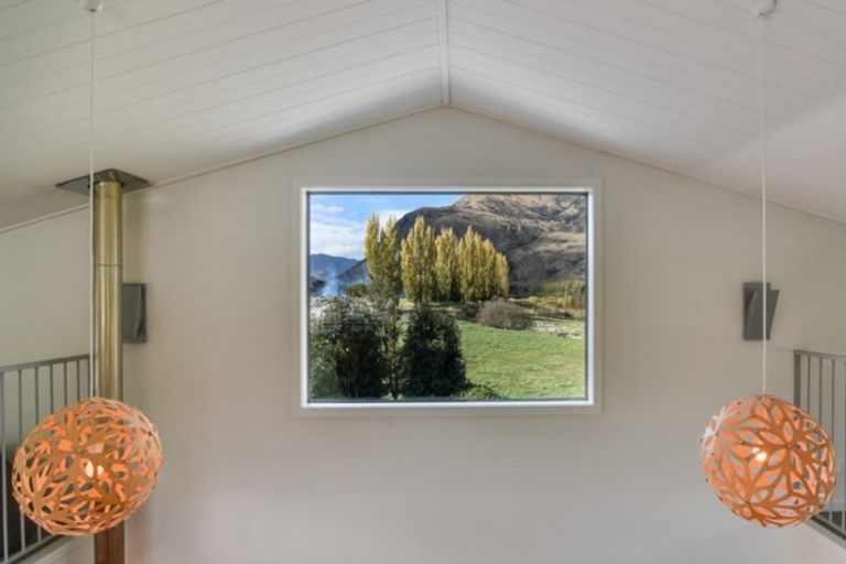 Photo of property in 13 Magnolia Place, Frankton, Queenstown, 9300